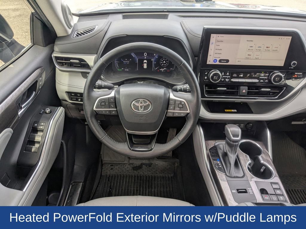 Used 2023 Toyota Highlander Platinum image 20