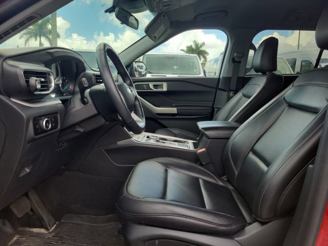 Certified 2023 Ford Explorer XLT w/ Equipment Group 202A RWD image 19
