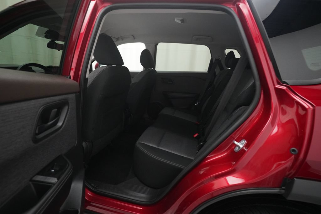 Used 2021 Nissan Rogue S AWD/4WD image 17