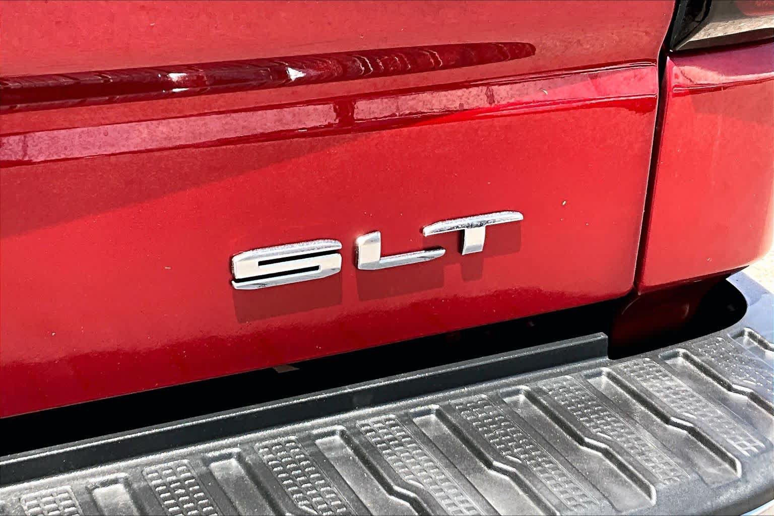 Used 2021 GMC Sierra 1500 SLT AWD/4WD image 10