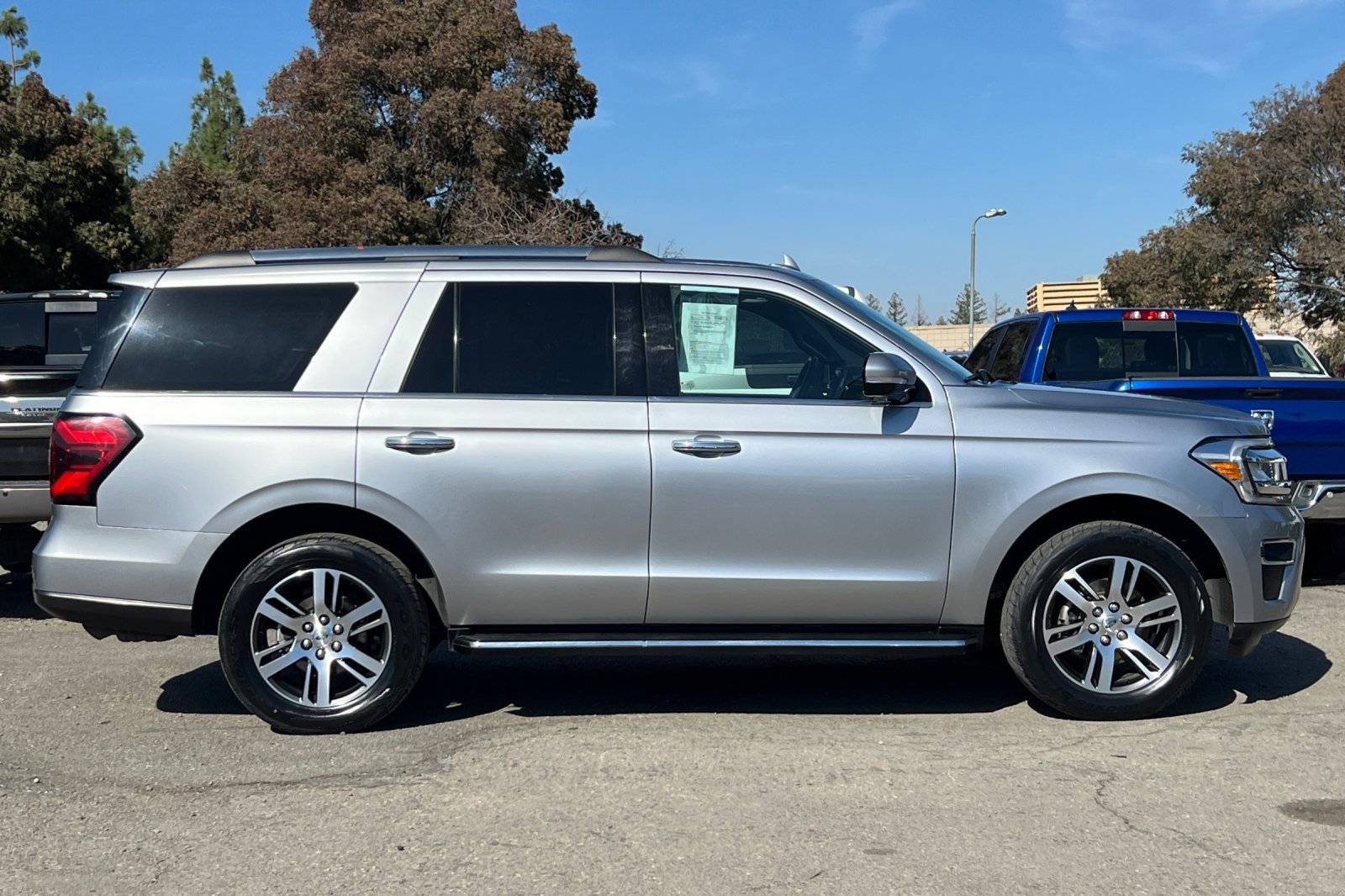 Certified 2023 Ford Expedition Limited image 6