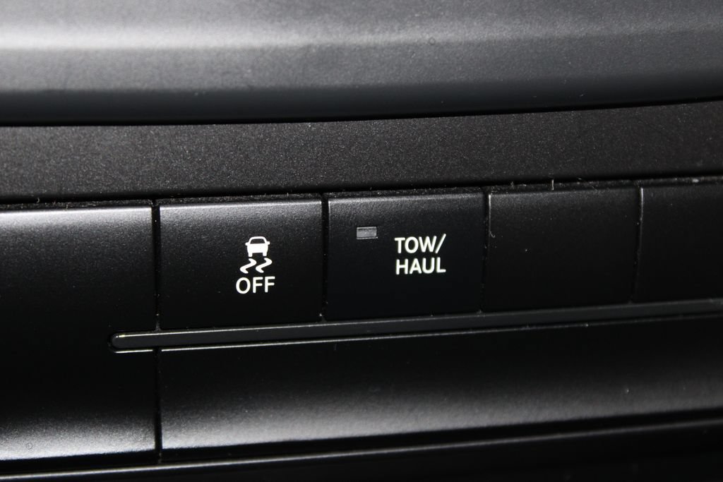 Used 2024 RAM 1500 Classic SLT AWD/4WD image 44