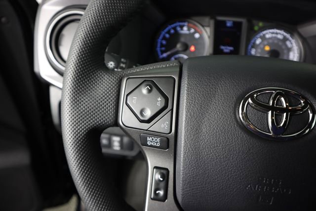 Used 2023 Toyota Tacoma TRD Off-Road AWD/4WD image 43