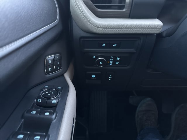 Certified 2022 Ford Expedition Limited image 27