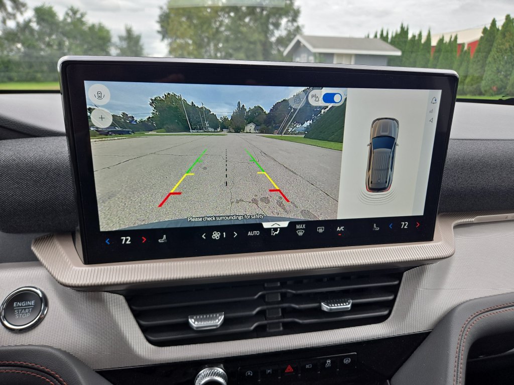Certified 2025 Ford Explorer Active AWD/4WD image 15