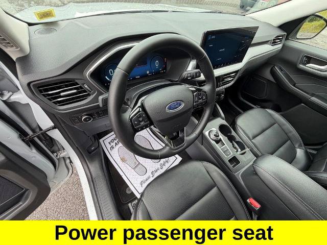 Certified 2025 Ford Escape Platinum AWD/4WD image 18