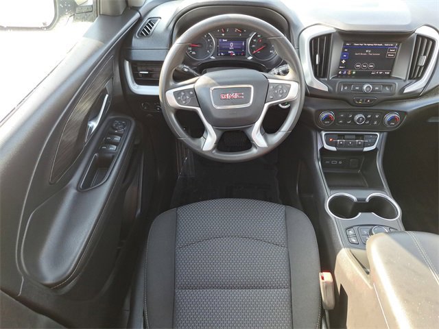 Used 2022 GMC Terrain SLE w/ Driver Convenience Package image 11