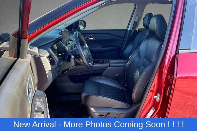 Used 2024 Nissan Rogue Platinum w/ Platinum Premium Package AWD/4WD image 21