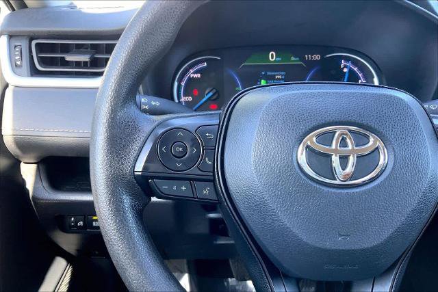 Used 2025 Toyota RAV4 XLE AWD/4WD image 24
