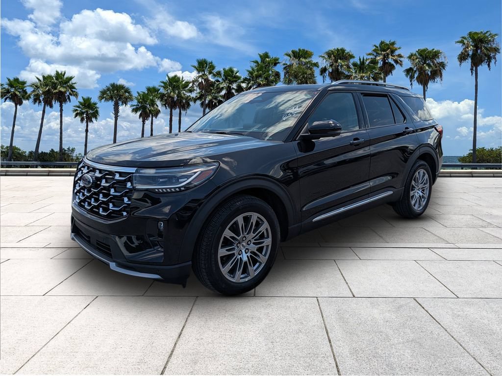 Certified 2026 Ford Explorer Platinum RWD image 3