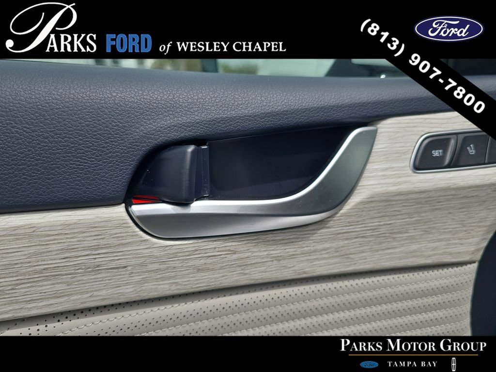 Used 2025 Hyundai Palisade Calligraphy image 18