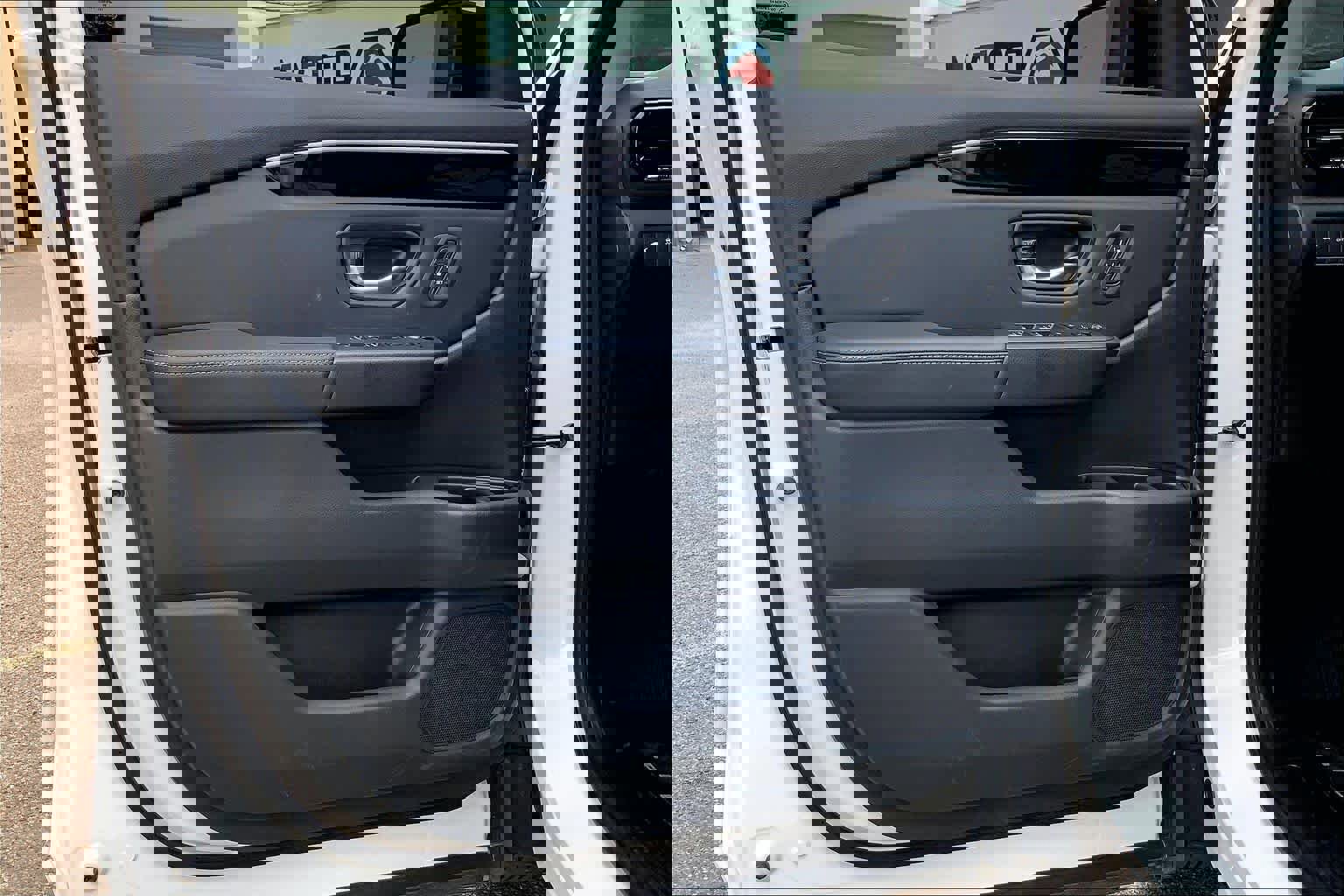 Used 2025 Honda Pilot EX-L image 22