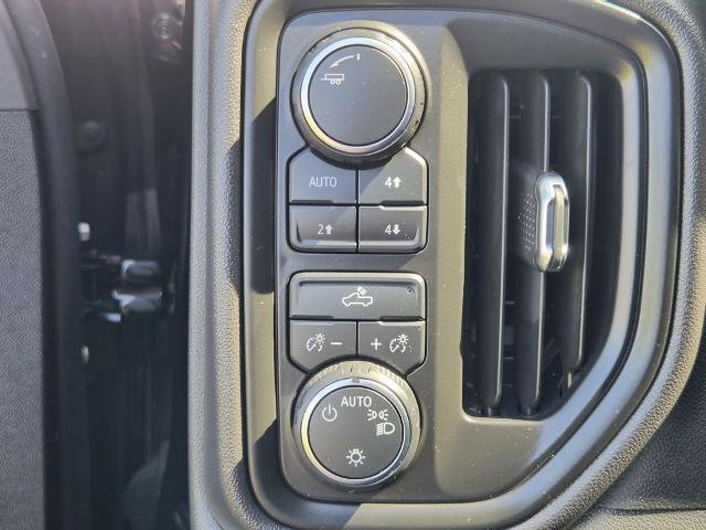 Used 2024 Chevrolet Silverado 1500 Custom Trail Boss w/ LPO, Dark Essentials Package image 26