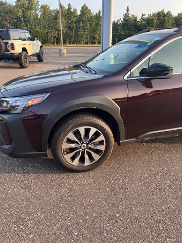 Used 2024 Subaru Outback Limited XT AWD/4WD image 3