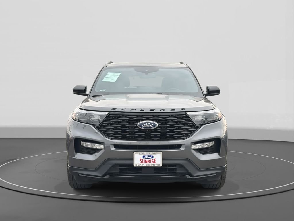 Certified 2023 Ford Explorer ST-Line w/ Class IV Trailer Tow Package image 3