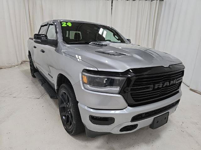 Used 2024 RAM 1500 Laramie AWD/4WD image 11