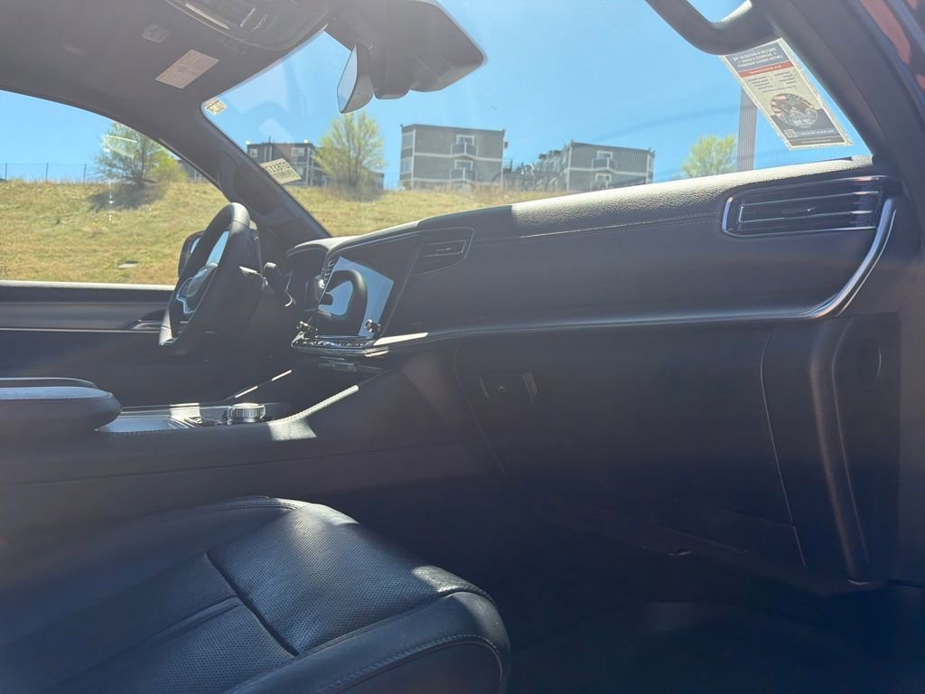 Used 2023 Jeep Wagoneer Series II image 36