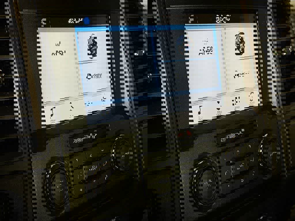 Certified 2018 Ford F150 XL w/ Equipment Group 101A Mid image 17