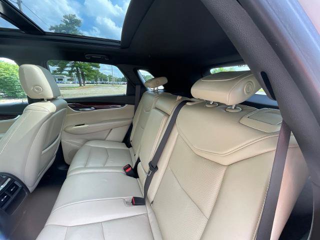 Used 2019 Cadillac XT5 Premium Luxury w/ Driver Assist Package AWD/4WD image 35