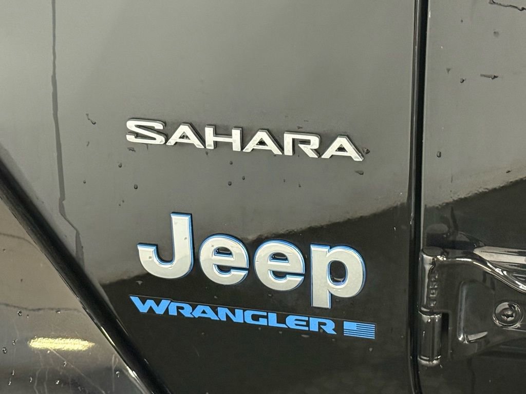 Used 2023 Jeep Wrangler Unlimited Sahara w/ Cold Weather Group image 41