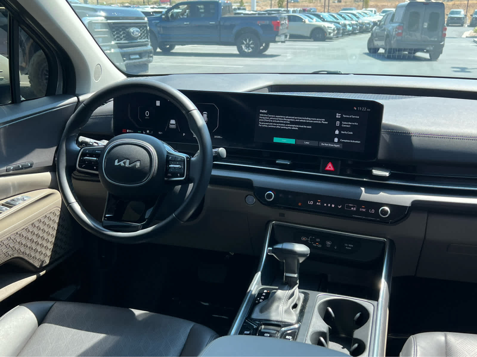 Used 2025 Kia Carnival SX FWD image 22