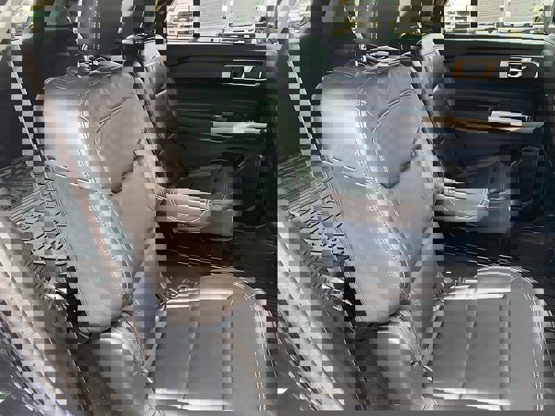 Certified 2023 Ford Explorer XLT w/ Equipment Group 202A image 37