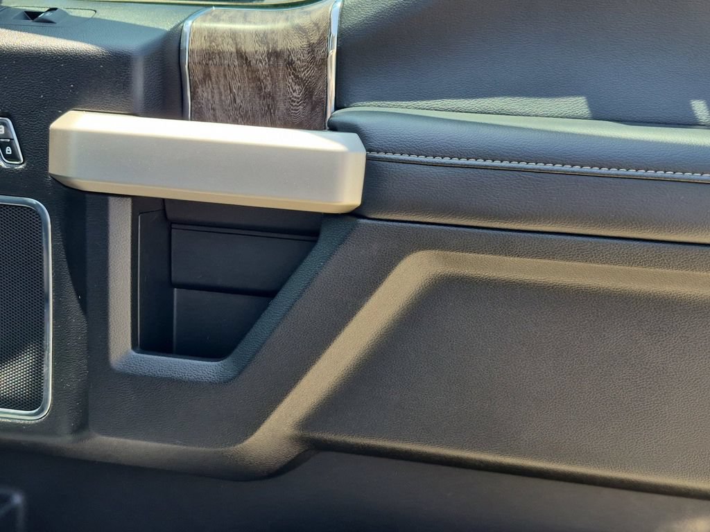Certified 2019 Ford F450 Lariat w/ Lariat Ultimate Package AWD/4WD image 10
