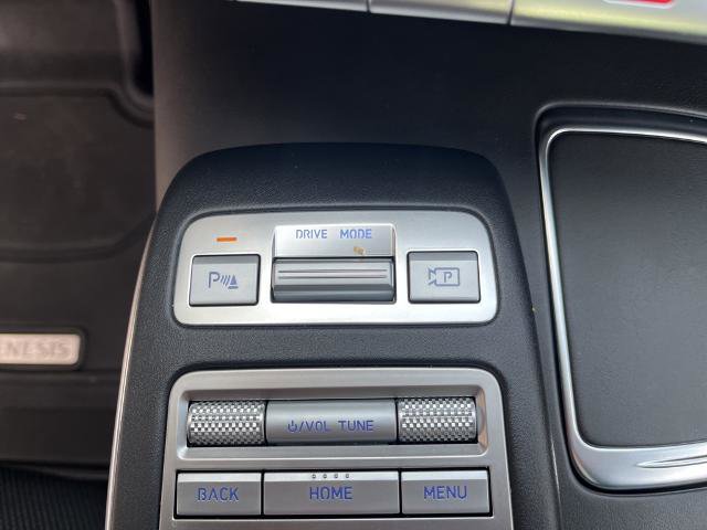 Used 2024 Genesis GV70 2.5T w/ Sport Prestige Package image 31