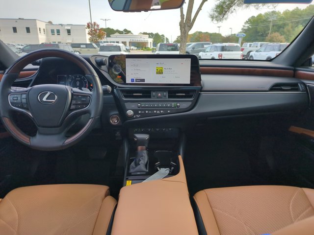 Used 2024 Lexus ES 350 Ultra Luxury w/ Accessory Package (Z2) FWD image 28