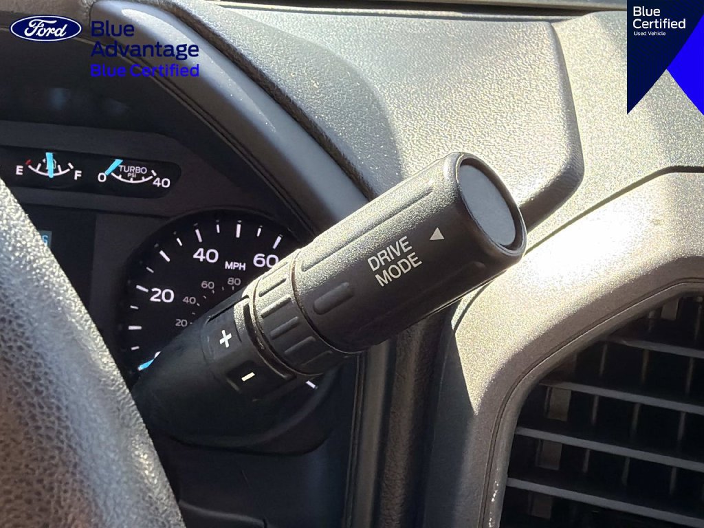 Certified 2022 Ford F550 Luxury RWD image 32