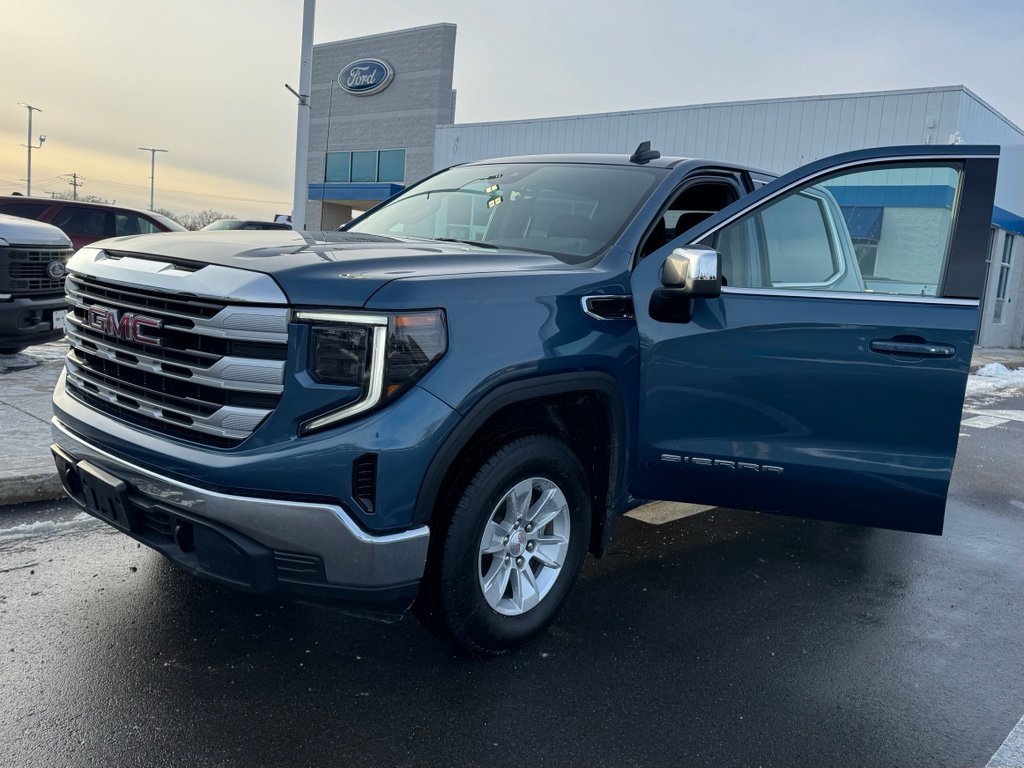 Used 2024 GMC Sierra 1500 SLE image 31