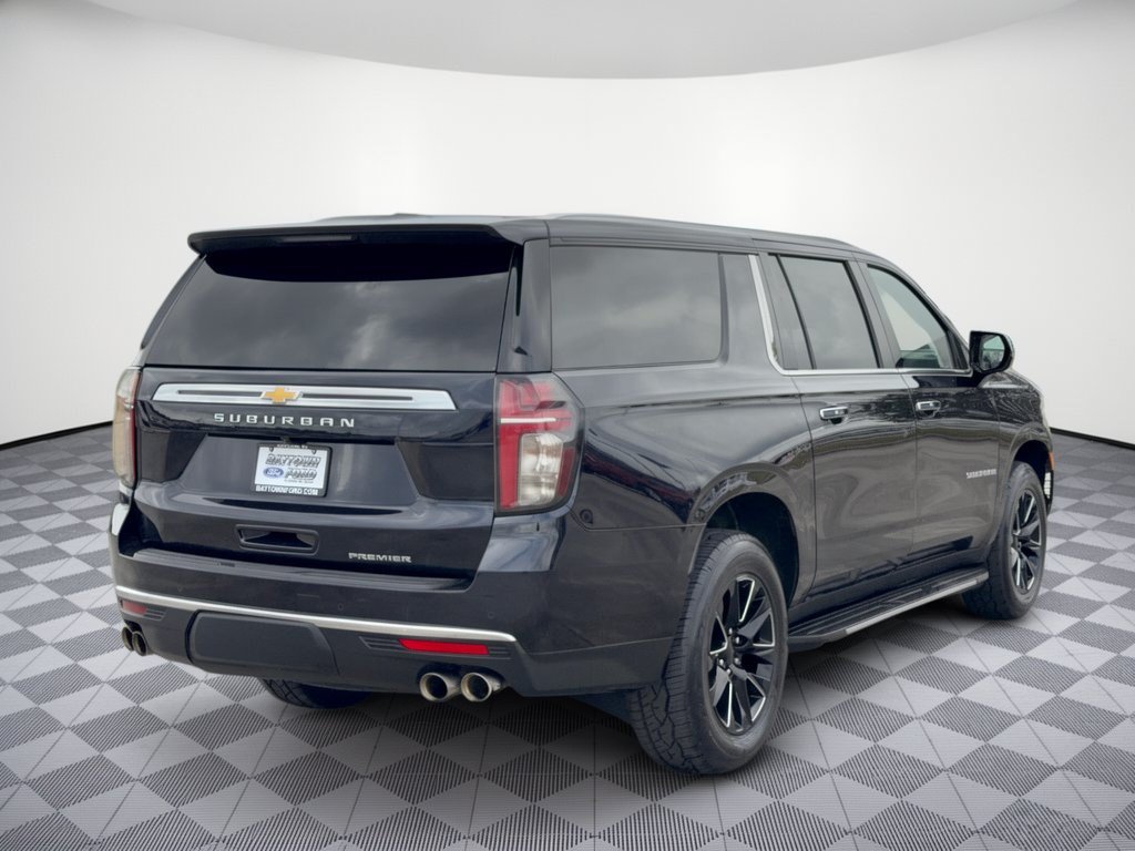Used 2023 Chevrolet Suburban Premier RWD image 9