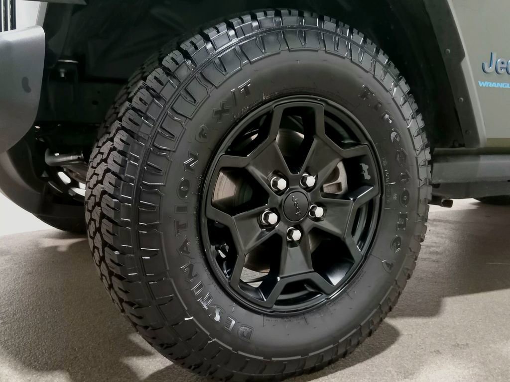 Used 2023 Jeep Wrangler Unlimited w/ Cold Weather Group AWD/4WD image 12