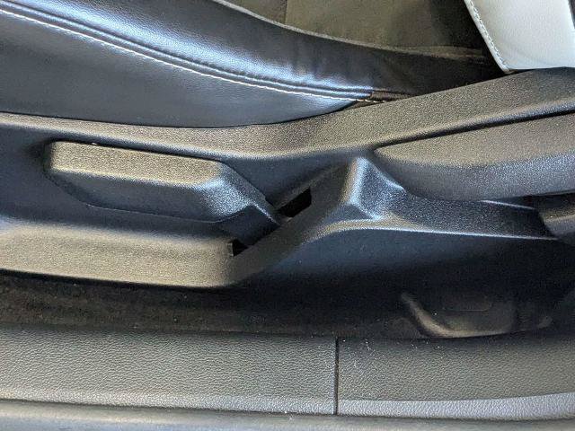 Certified 2022 Ford Mustang Shelby GT500 w/ Carbon Fiber Track Pack RWD image 13