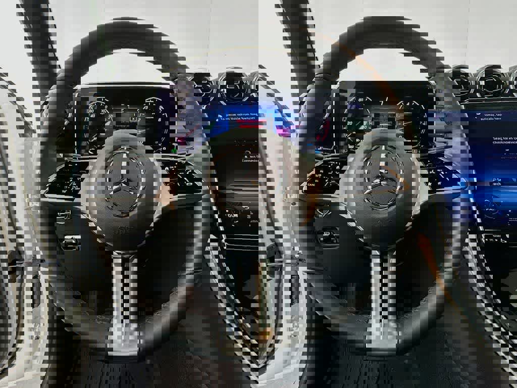 Used 2024 Mercedes-Benz GLC 300 GLC 300 image 19