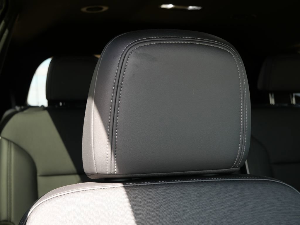 Used 2025 Buick Enclave Preferred image 20