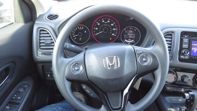 Used 2018 Honda HR-V LX image 19