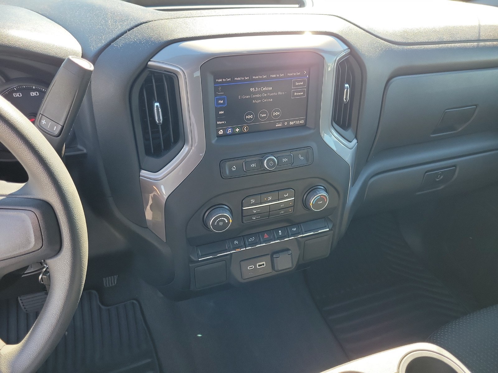 Used 2022 Chevrolet Silverado 1500 Custom RWD image 19