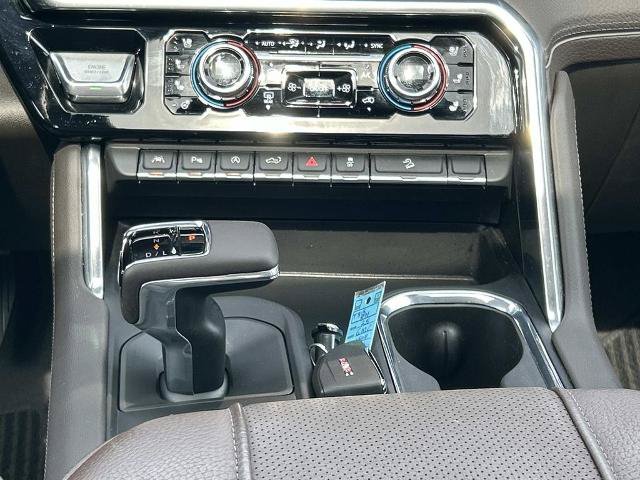 Used 2025 GMC Sierra 1500 Denali AWD/4WD image 17