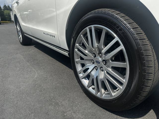 Certified 2024 Ford Expedition Max Platinum AWD/4WD image 11