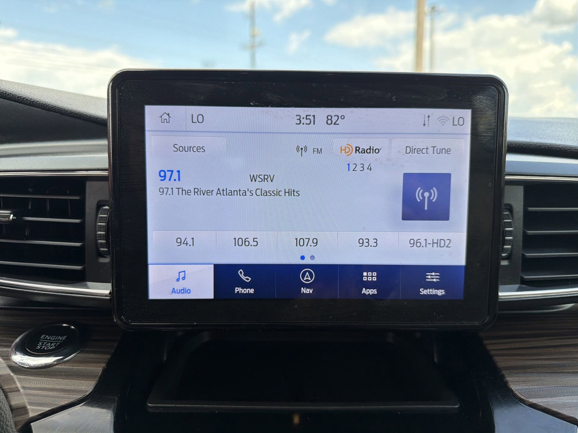 Certified 2023 Ford Explorer Limited image 12