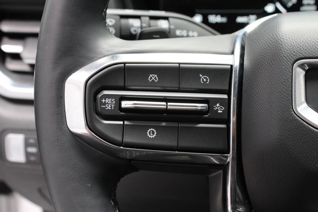 Used 2025 GMC Terrain Elevation AWD/4WD image 29