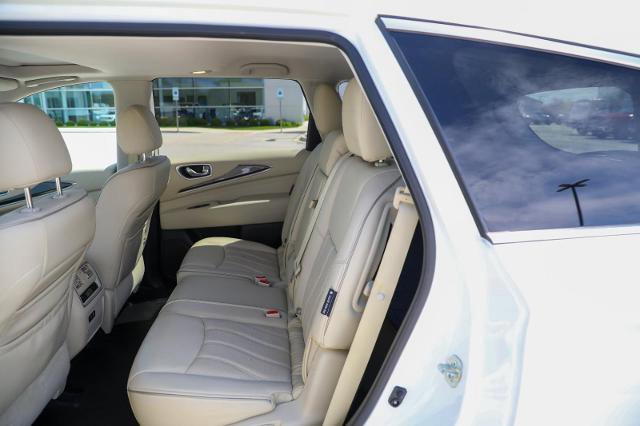 Used 2019 INFINITI QX60 Luxe w/ Essential Package AWD/4WD image 24