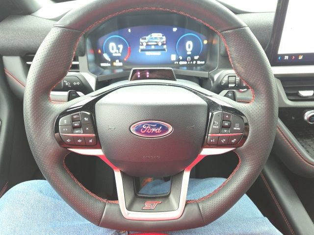 Certified 2025 Ford Explorer ST w/ Sun And Sound Package image 38