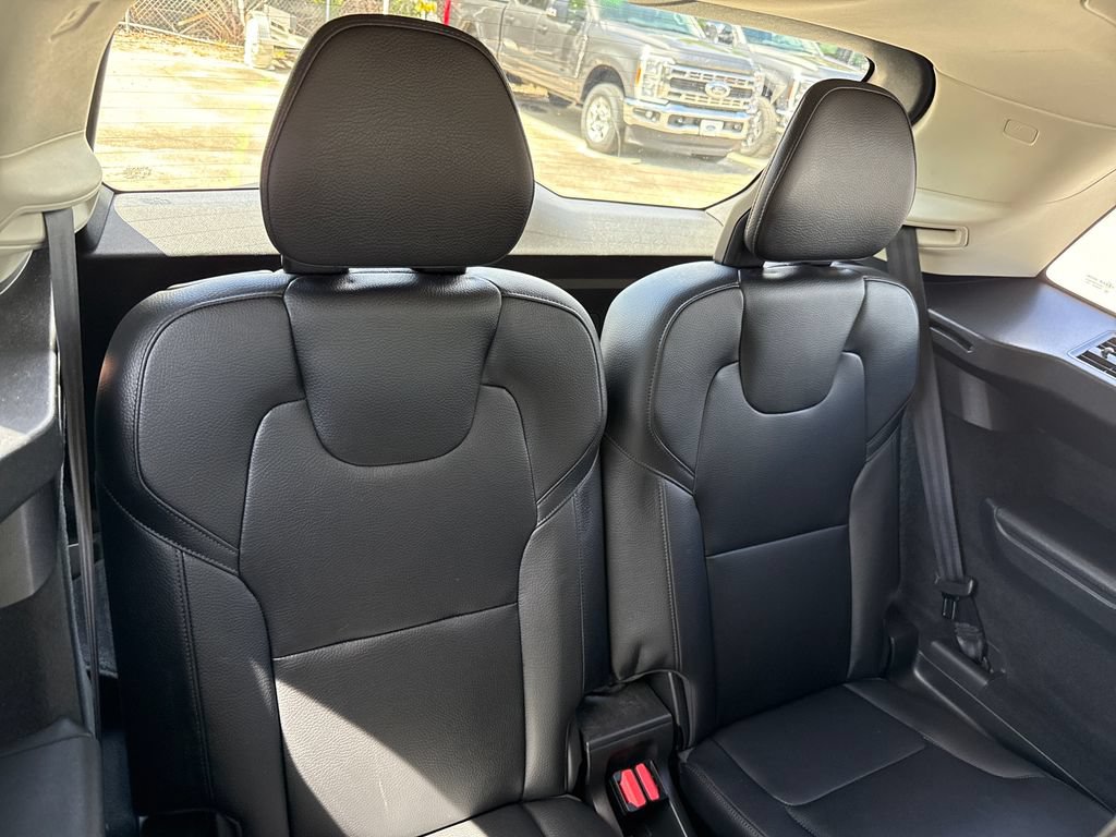 Used 2018 Volvo XC90 T6 Momentum w/ Convenience Package AWD/4WD image 28