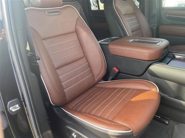 Used 2023 GMC Yukon XL Denali Ultimate AWD/4WD image 27