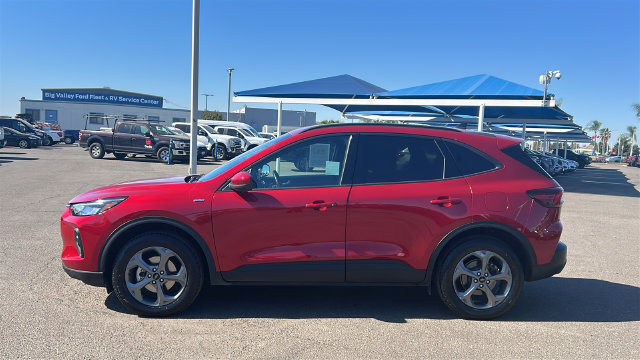 Certified 2025 Ford Escape ST-Line Select AWD/4WD image 7