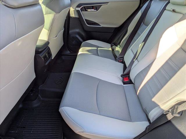 Used 2022 Toyota RAV4 Limited AWD/4WD image 17