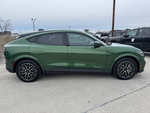 Certified 2025 Ford Mustang Mach-E Premium image 7