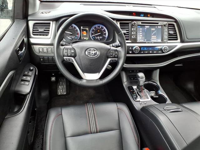 Used 2019 Toyota Highlander SE image 9